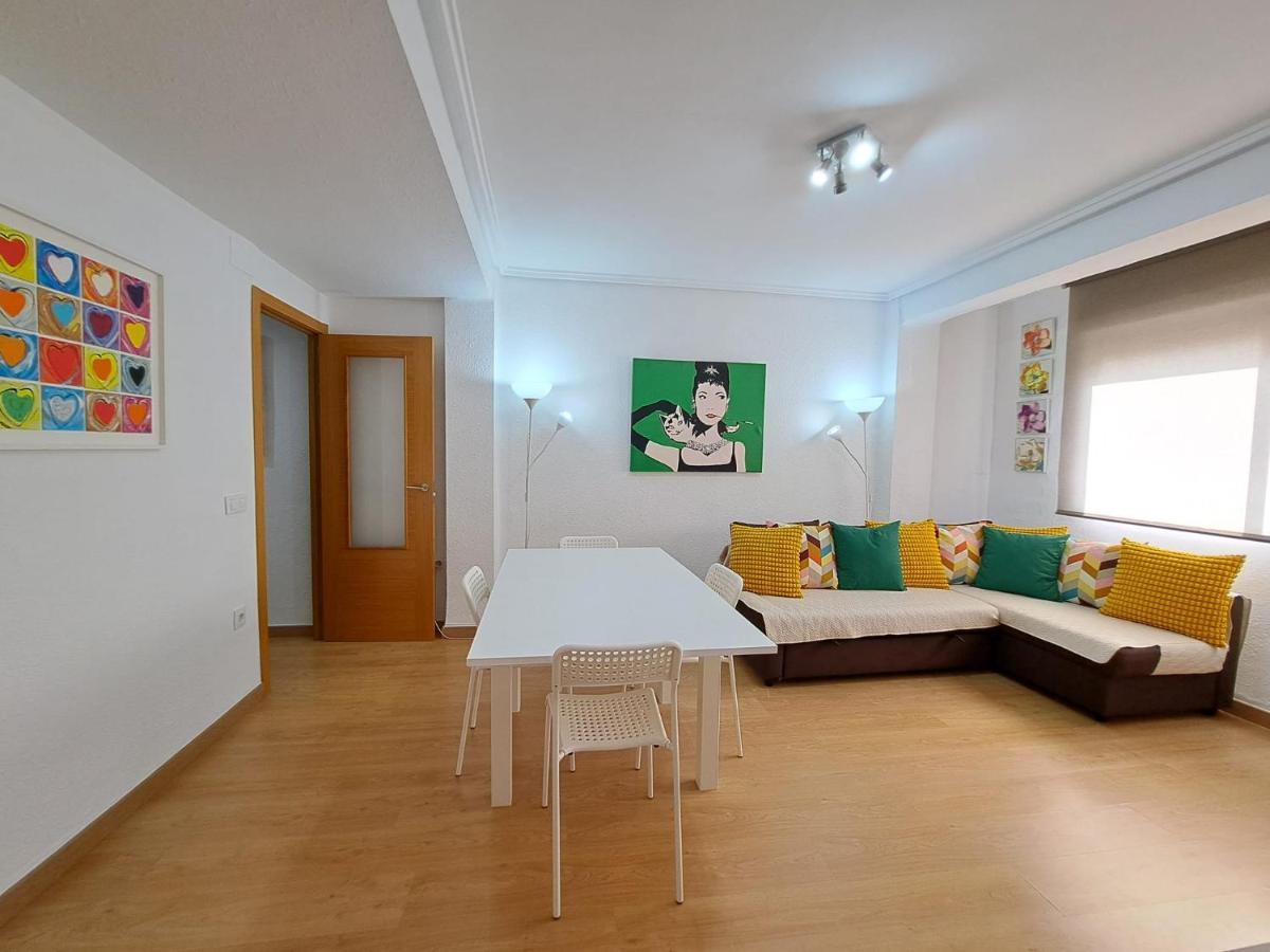 Centrico Apartamento En Valencia Proximo Parada De Metro Angel Guimera Dış mekan fotoğraf
