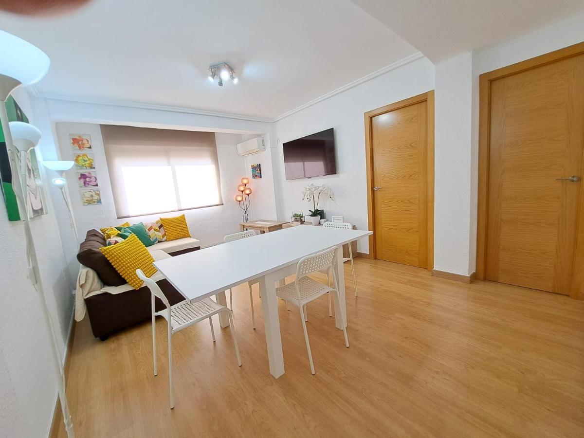 Centrico Apartamento En Valencia Proximo Parada De Metro Angel Guimera Dış mekan fotoğraf