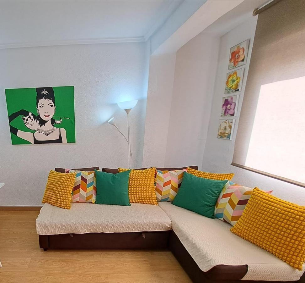 Centrico Apartamento En Valencia Proximo Parada De Metro Angel Guimera Dış mekan fotoğraf